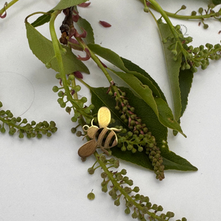 Charme Abeille Dorée™ de Jules